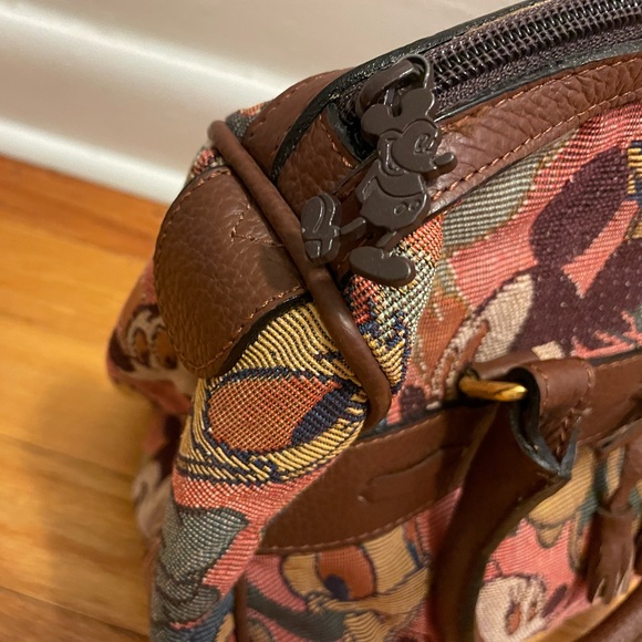 Vintage Disney Handbags. Set of 2. - Picture 9 of 13